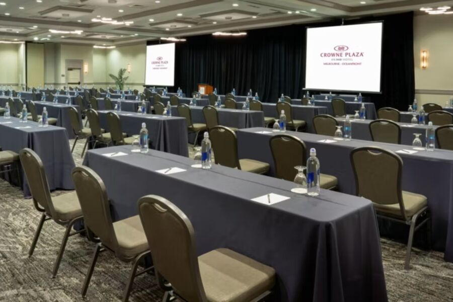 Crowne Plaza Melbourne Meeting 3