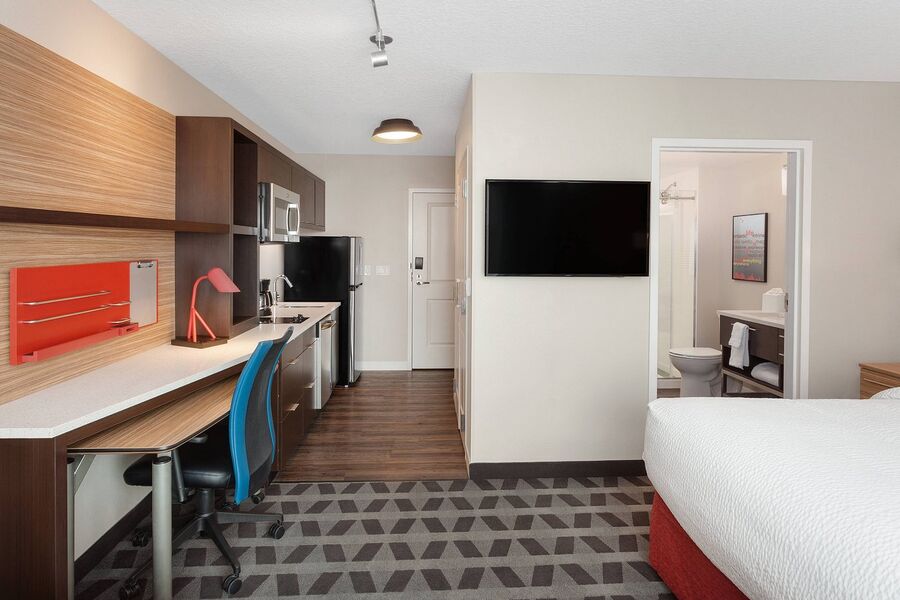 King Studio Suite