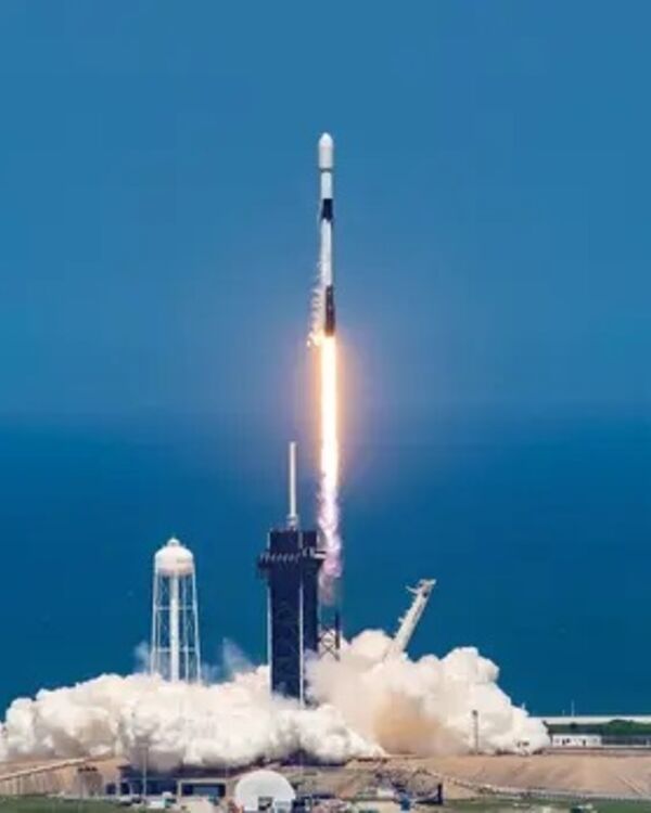SpaceX Falcon 9 – Starlink Group 10-38