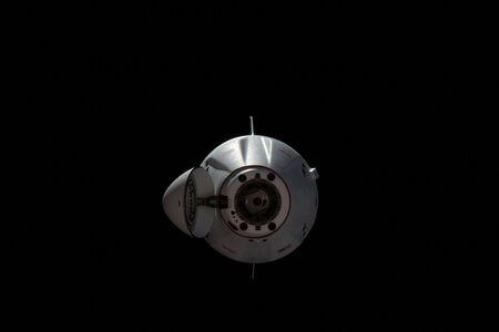 SpaceX Dragon spacecraft approaching the International Space Sta